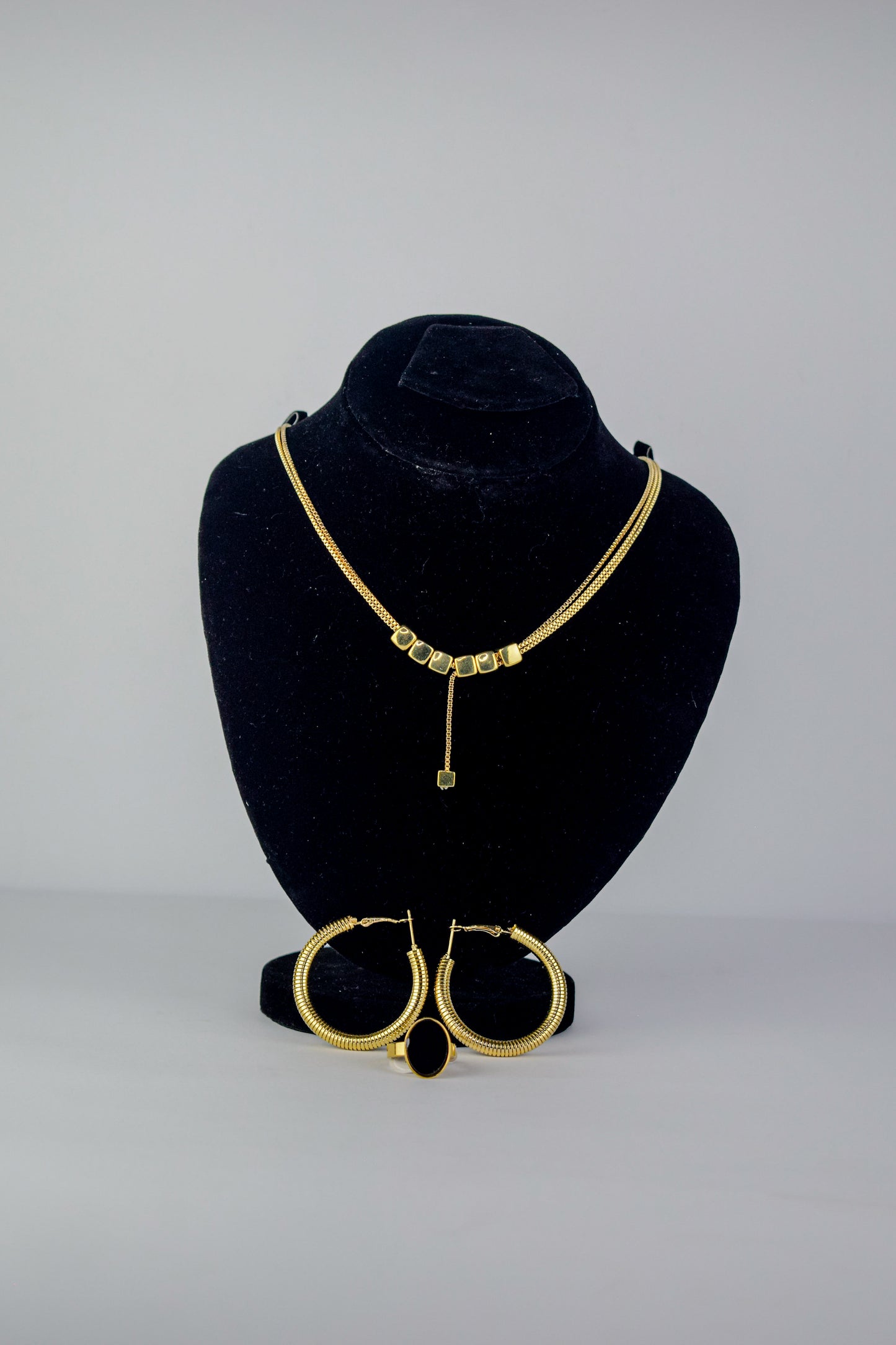 Premium Gold Jewelry Set – Comes in Gold & Silver